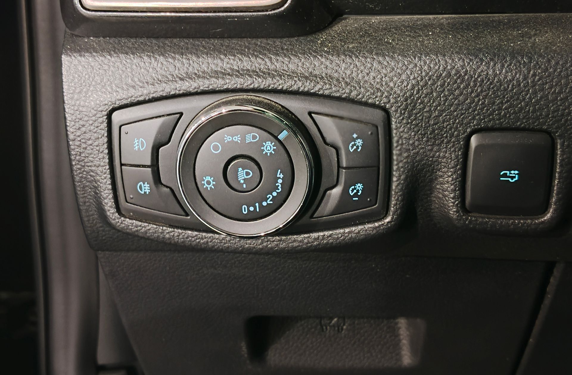 Ford Ranger Pickup 2.0 EcoBlue Doble Cabina Wildtrack 4x4 - foto 28