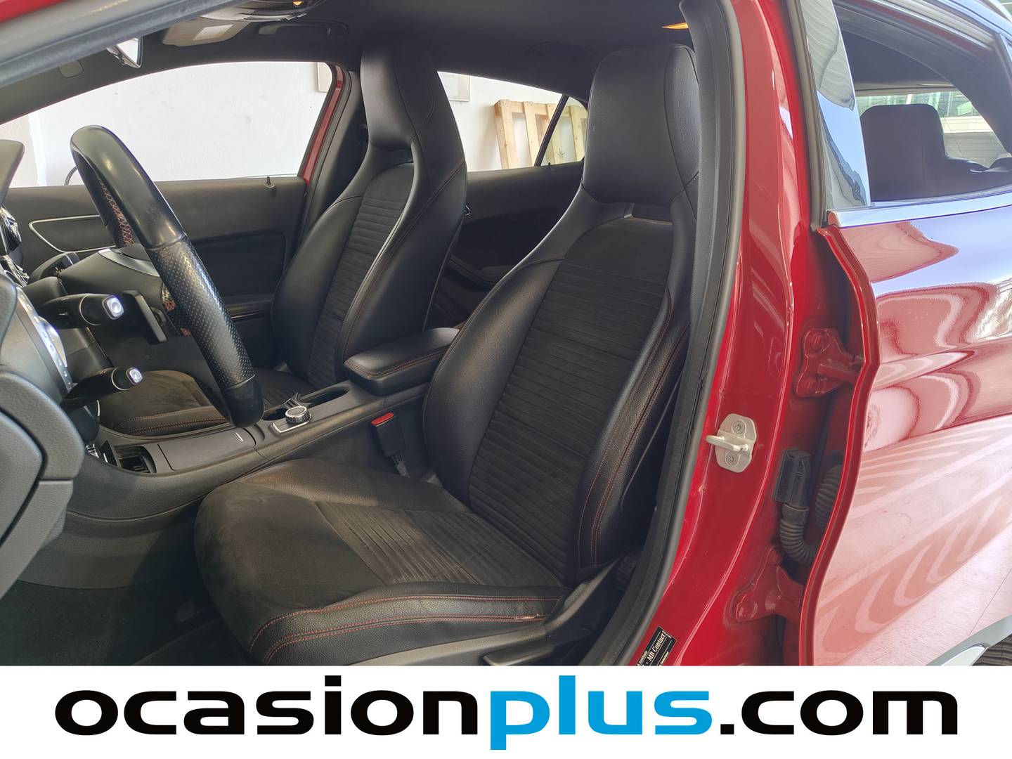 Extras del Mercedes GLA Mercedes GLA GLA 220 CDI Urban 4Matic Pack AMG  (170 CV)