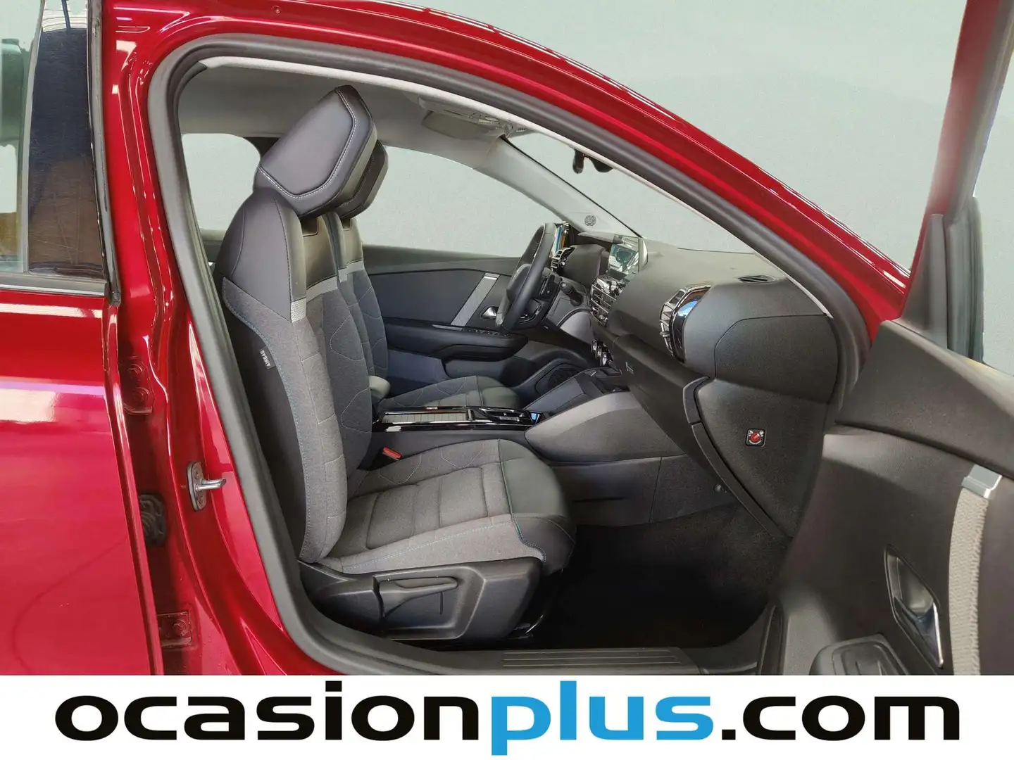 Foto Citroën C4 X Citroen C4 X PureTech 130 S&S Plus EAT8 (131 CV)