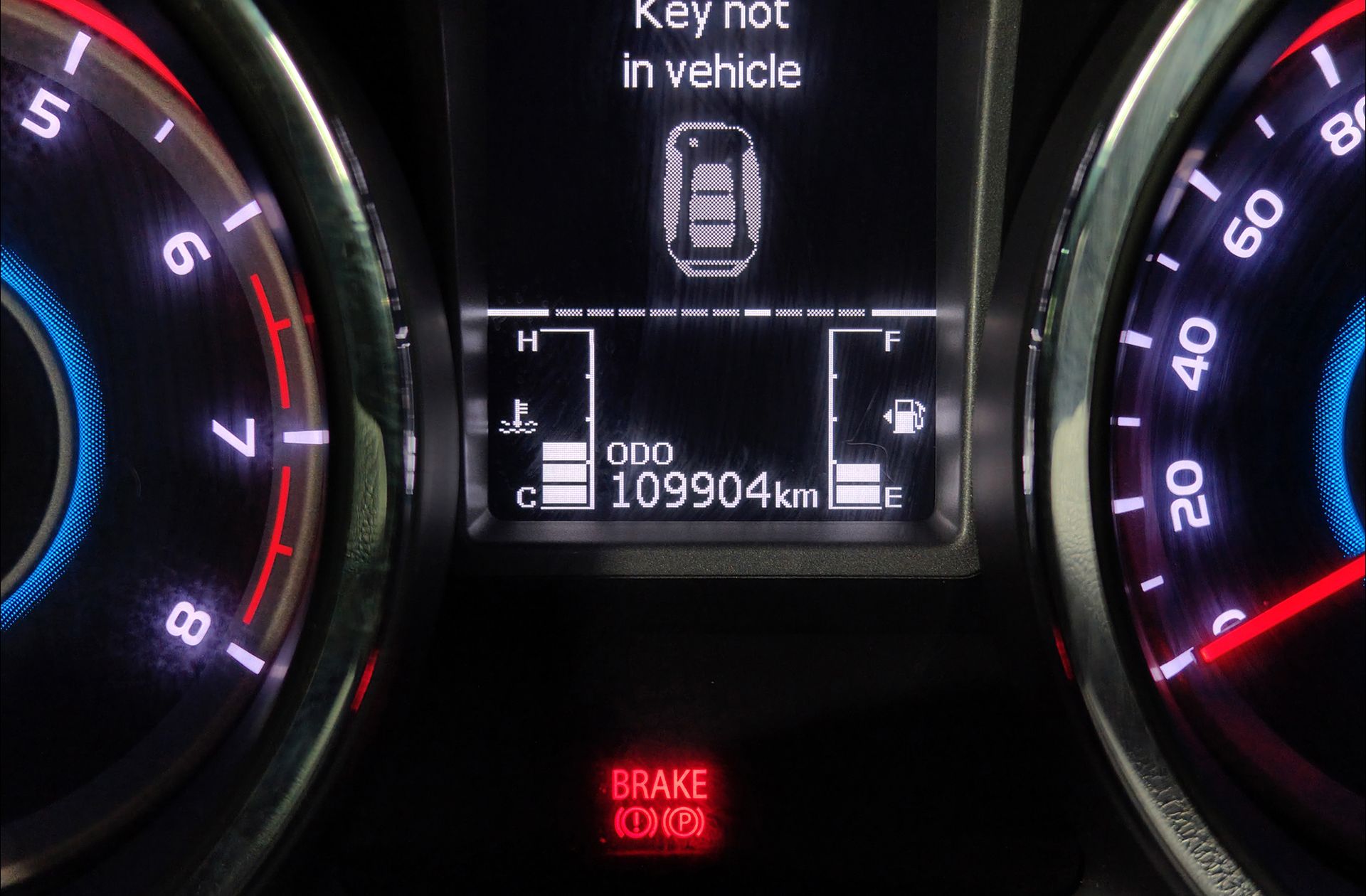 SsangYong Tivoli G16 GLP Limited 4x2 - foto 10