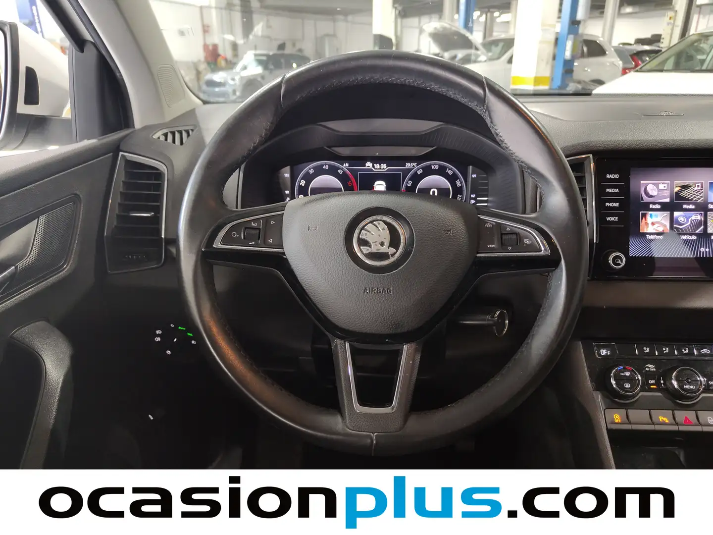 Foto Skoda Karoq Skoda Karoq 1.6 TDI Ambition  (115 CV)