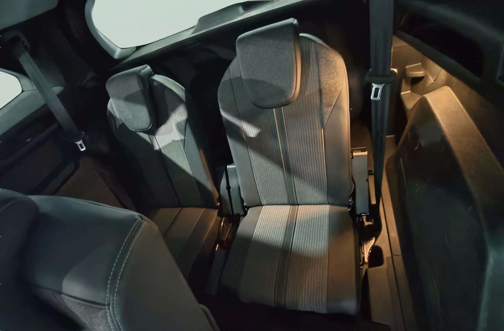 Peugeot 5008 PureTech 130 Allure EAT8 7 plazas - foto 6