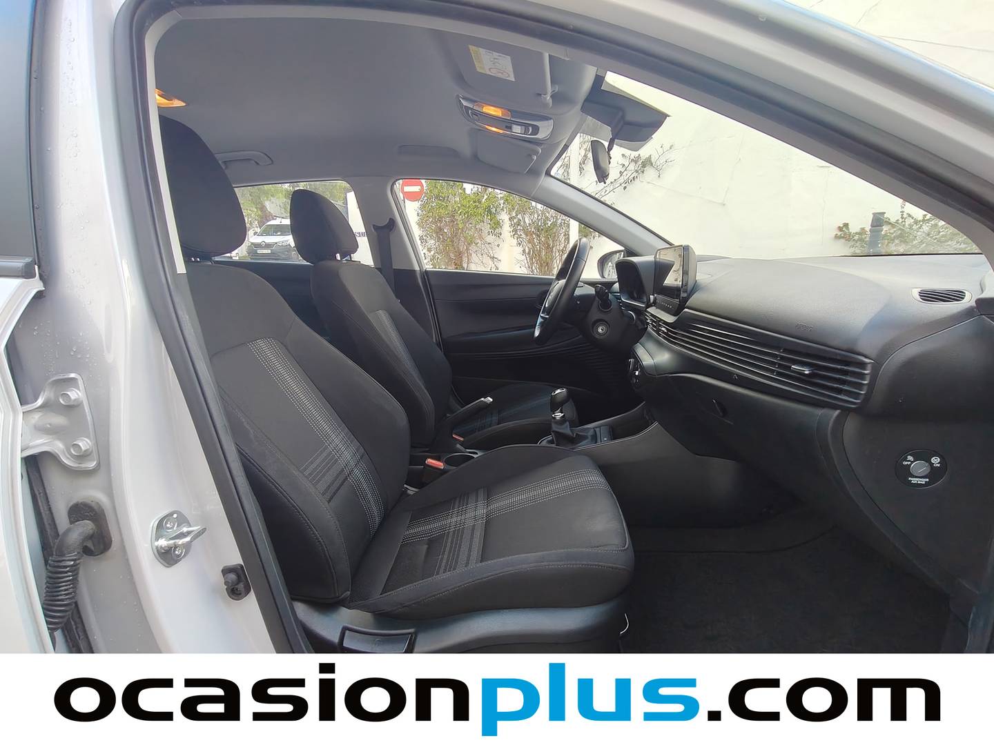 Foto Hyundai i20 Hyundai i20 1.2 MPI Essence (79 CV)