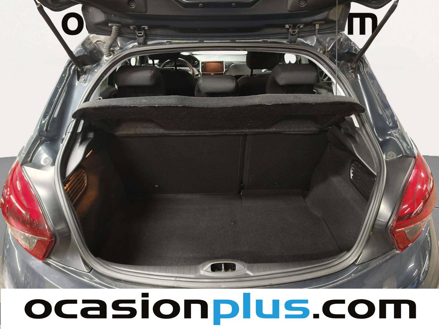 Fotos maletero Peugeot 208 Peugeot 208 PureTech Signature (82 CV)