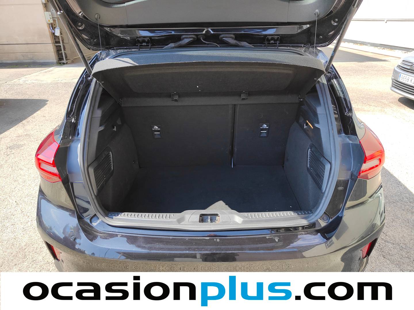 Fotos maletero Ford Focus Ford Focus 1.0 Ecoboost MHEV ST-Line (125 CV)