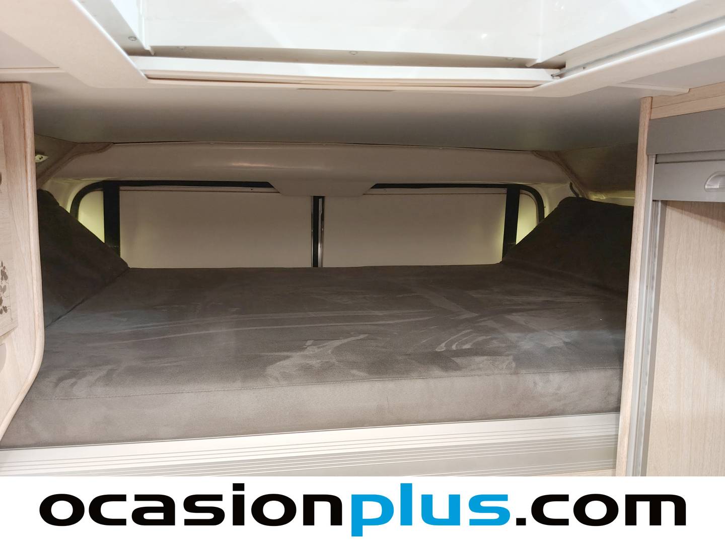 Equipamiento del Fiat Ducato Fiat Ducato Furgon 30 2.3 Multijet Batalla Corta Techo Alto (130 CV) Camperizada