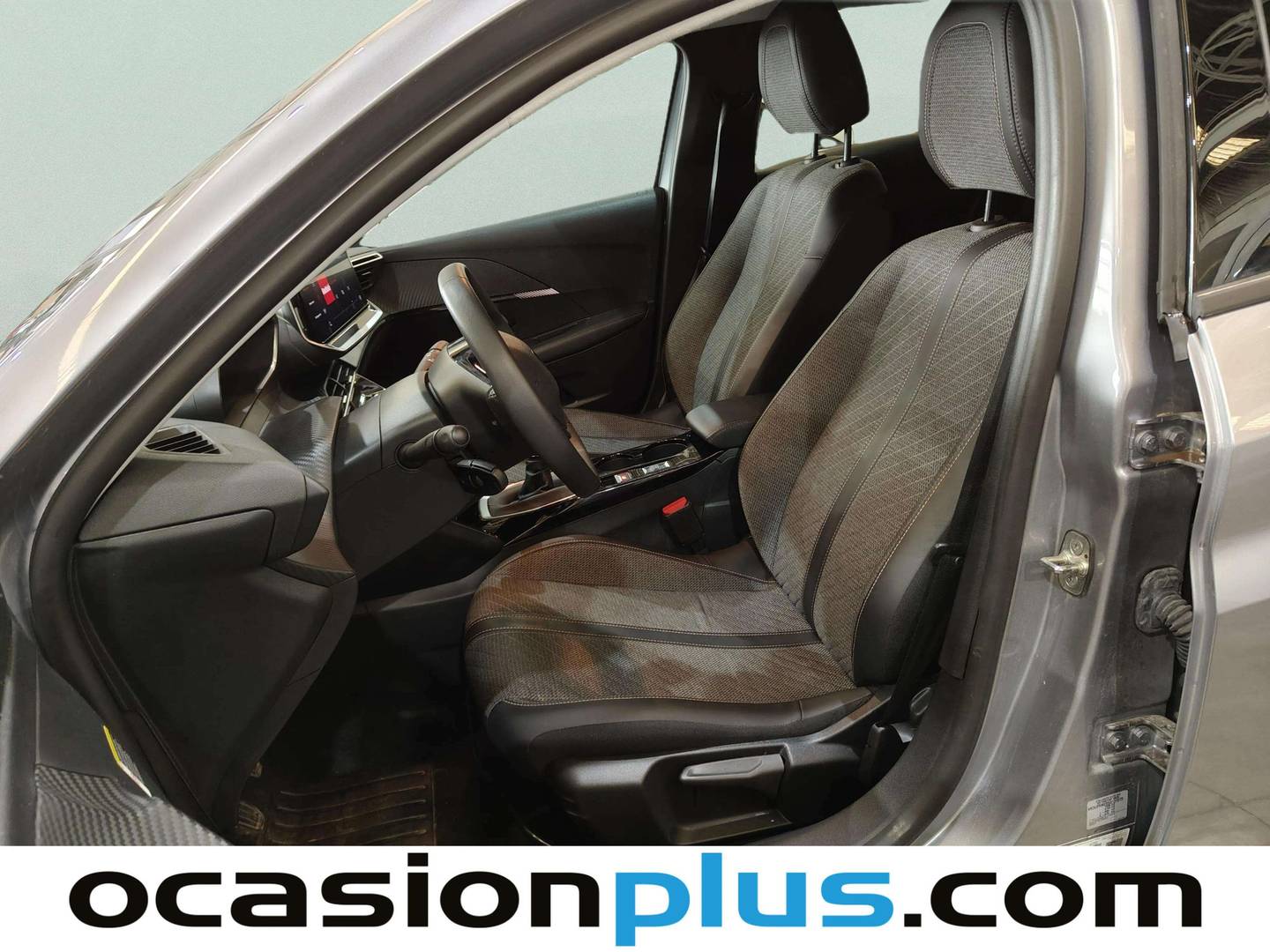 Foto asientos delanteros Peugeot 208 Peugeot 208 PureTech 100 Allure (100 CV)