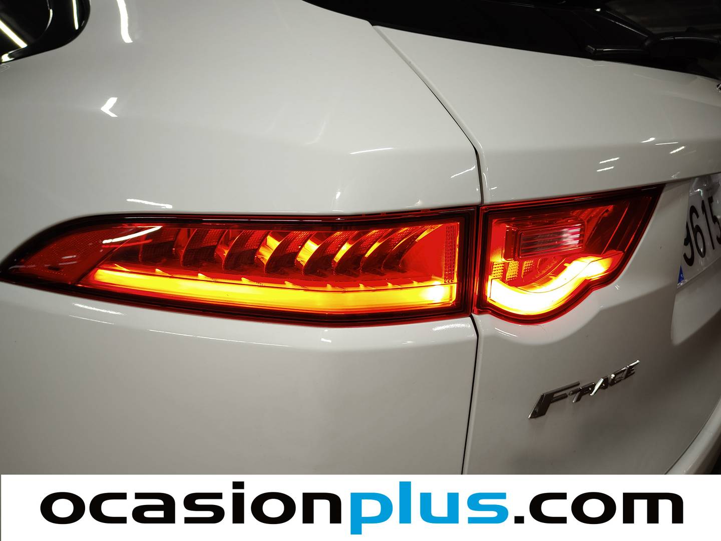 Accesorios del Jaguar F-Pace Jaguar F-PACE 2.0L i4D R-Sport RWD  (180 CV)