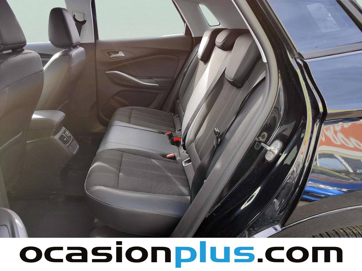 Foto asientos traseros Opel Grandland Opel Grandland 1.2 Turbo S&S GS (130 CV)