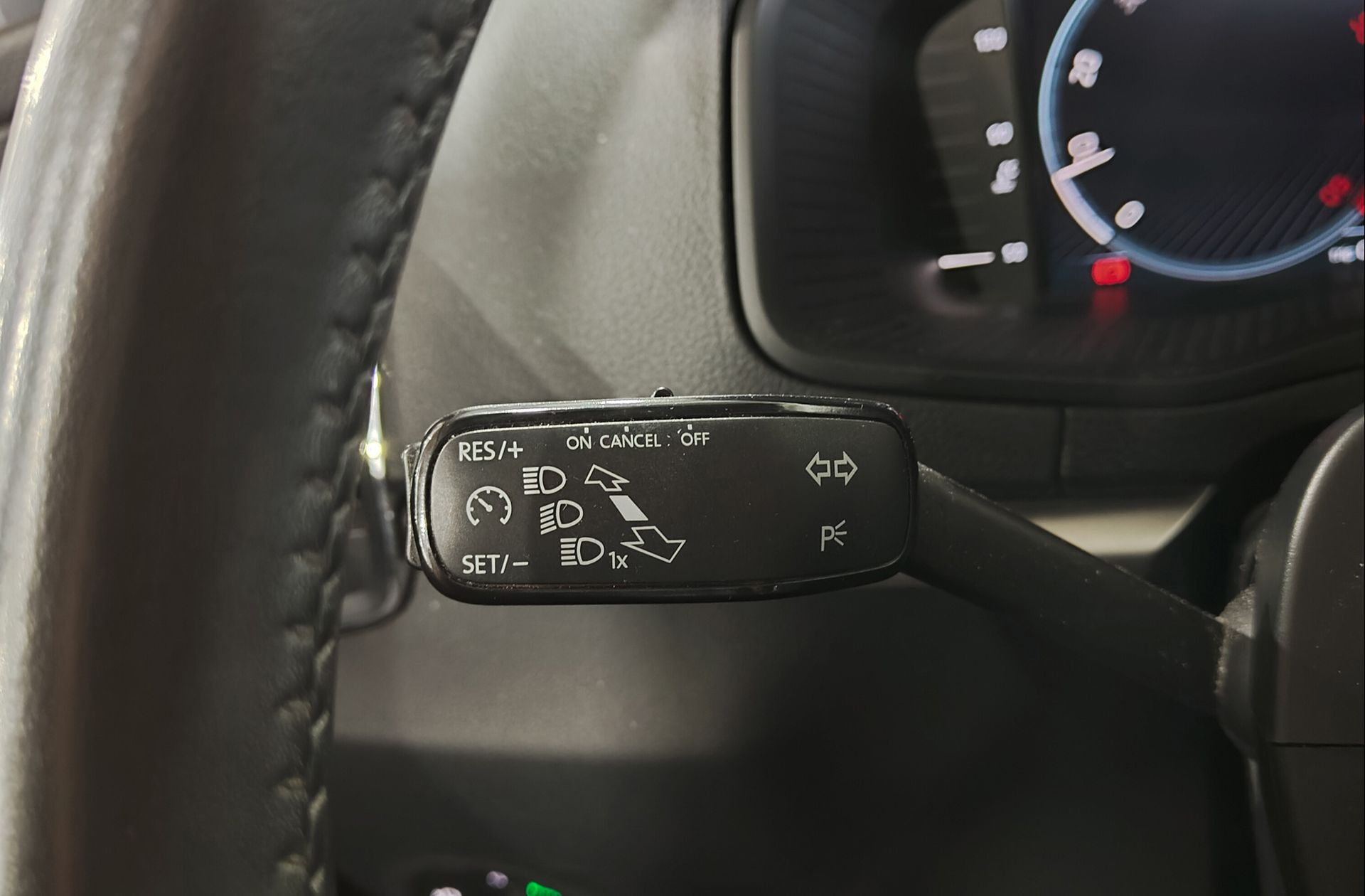 Škoda Karoq 2.0 TDI Ambition - foto 28