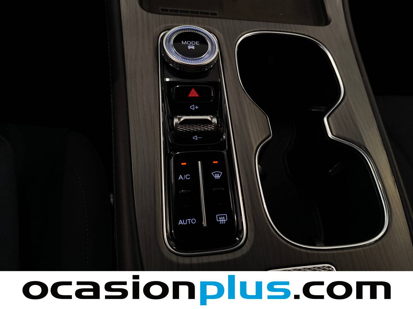 EBRO S800 EBRO S800 1.6 TGDI Premium DCT (147 CV) 7 Plazas 147cv