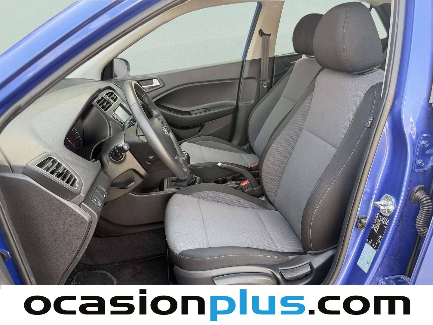 Foto asientos delanteros Hyundai i20 Hyundai i20 1.2 MPI Essence LE (75 CV)