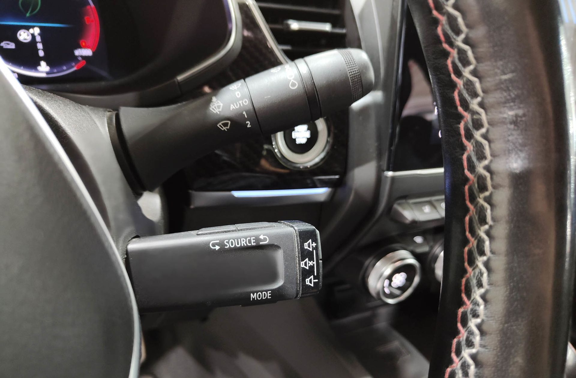 Renault Arkana RS Line TCe EDC Microhíbrido - foto 36