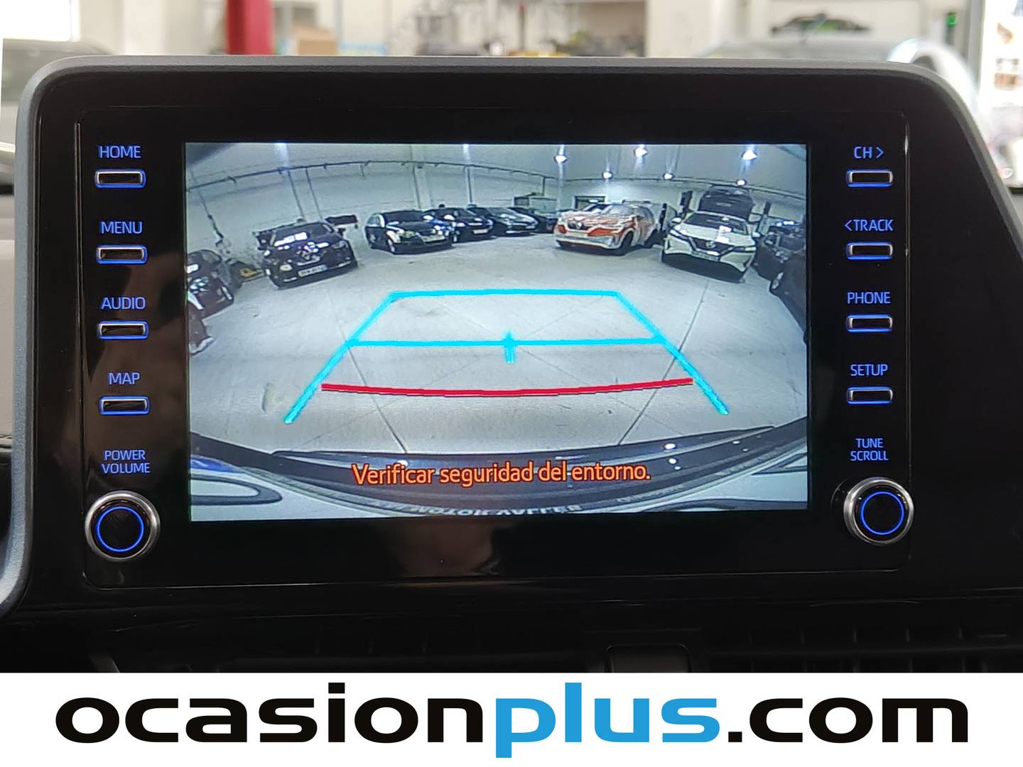 Extras y acabados del Toyota C-HR Toyota C-HR 180H Advance (184 CV)