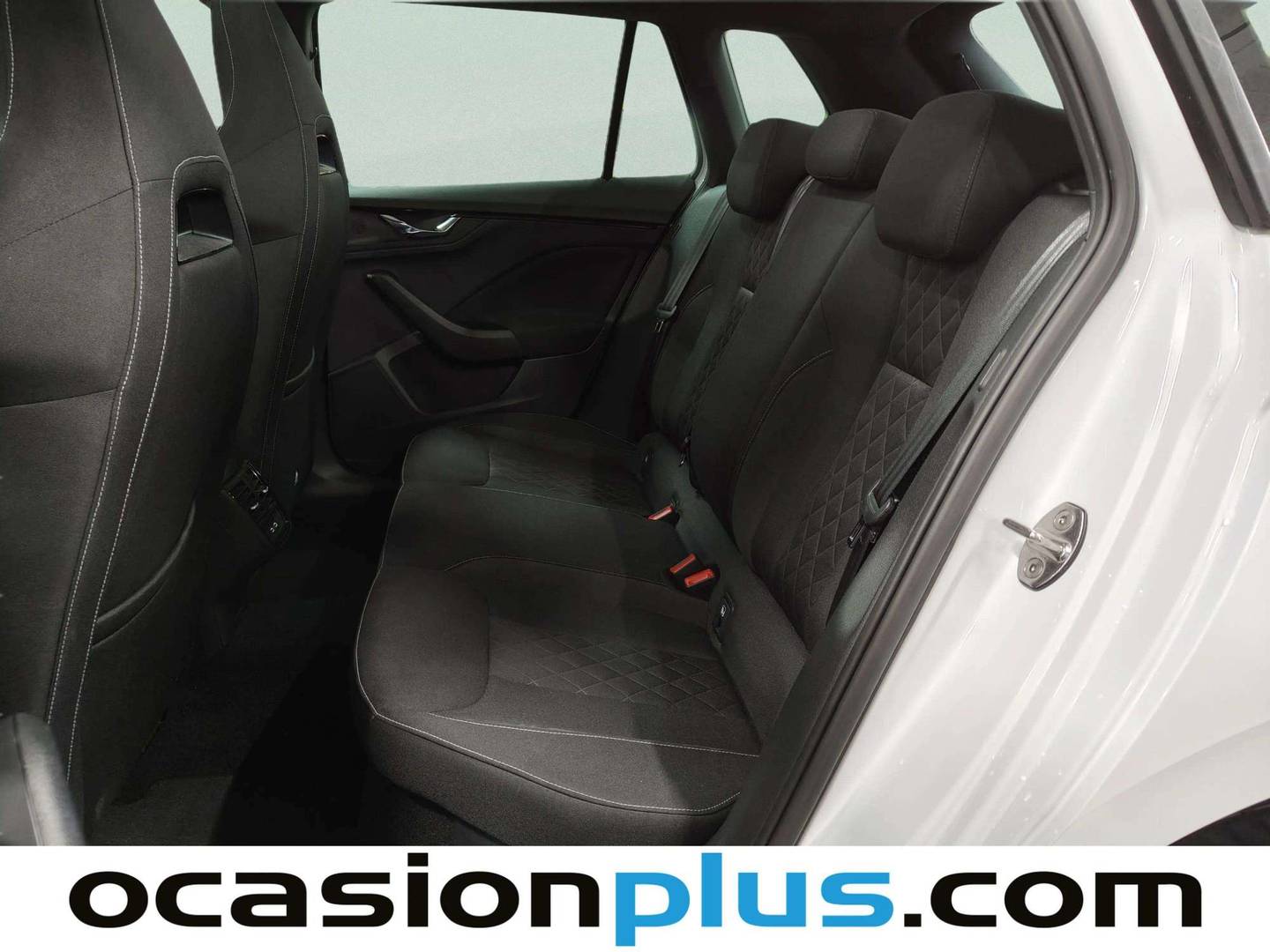 Foto asientos traseros Skoda Kamiq Skoda Kamiq 1.0 TSI Sport(115 CV)
