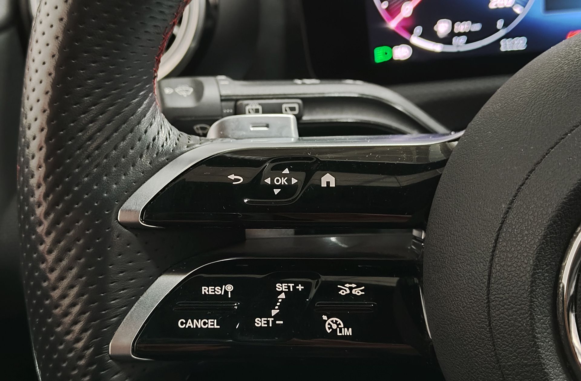 Mercedes-Benz Clase A 250 e Pack AMG - foto 31
