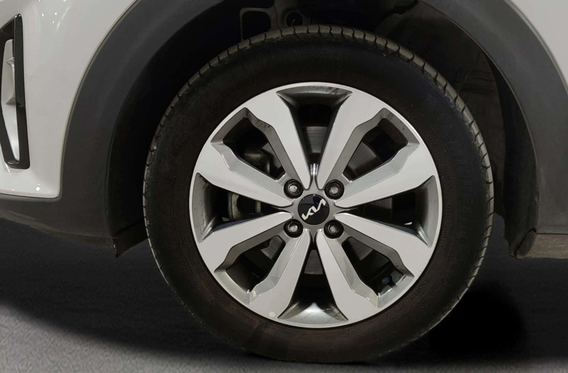 Kia Stonic 1.0 T-GDi Drive - foto 30
