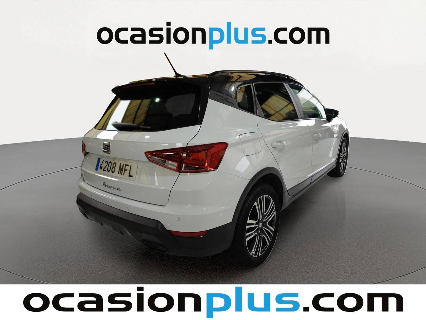Foto trasera Seat Arona Seat Arona 1.0 TSI Style XL Edition (110 CV) derecha