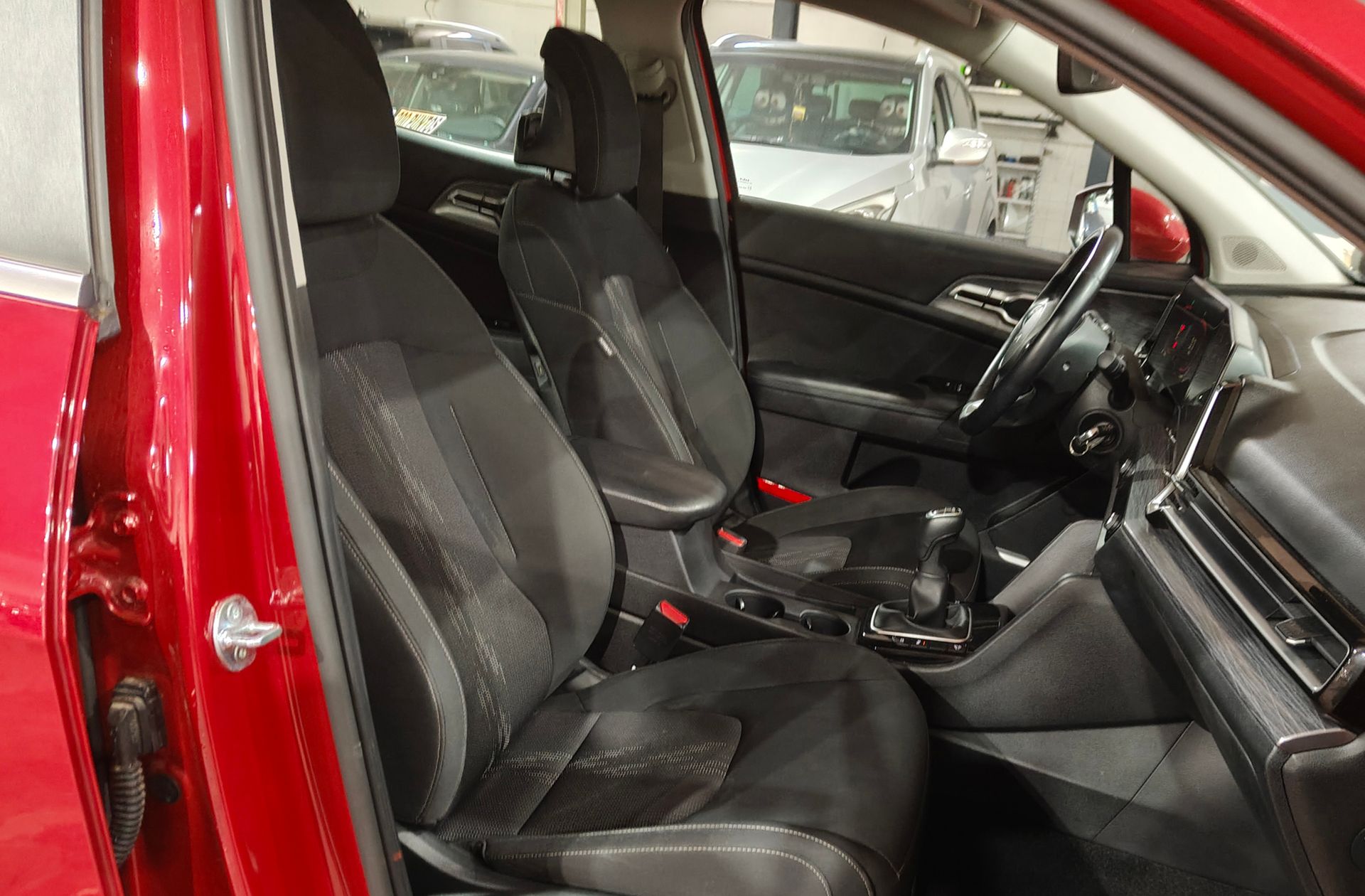 Kia Sportage 1.6 T-GDi MHEV Drive 4x2 - foto 16