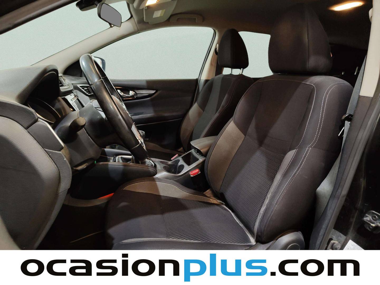 Foto asientos delanteros Nissan QASHQAI Nissan Qashqai DIG-T 140 Acenta 4x2 (140 CV)