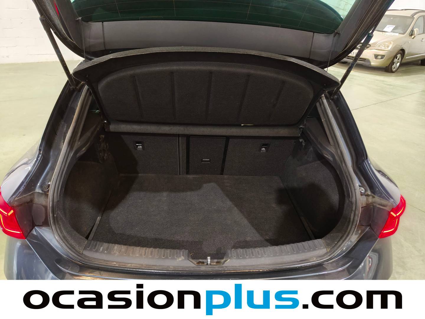 Fotos maletero Seat León Seat León 1.4 e-Hybrid S&S FR Go XL DSG (204 CV)