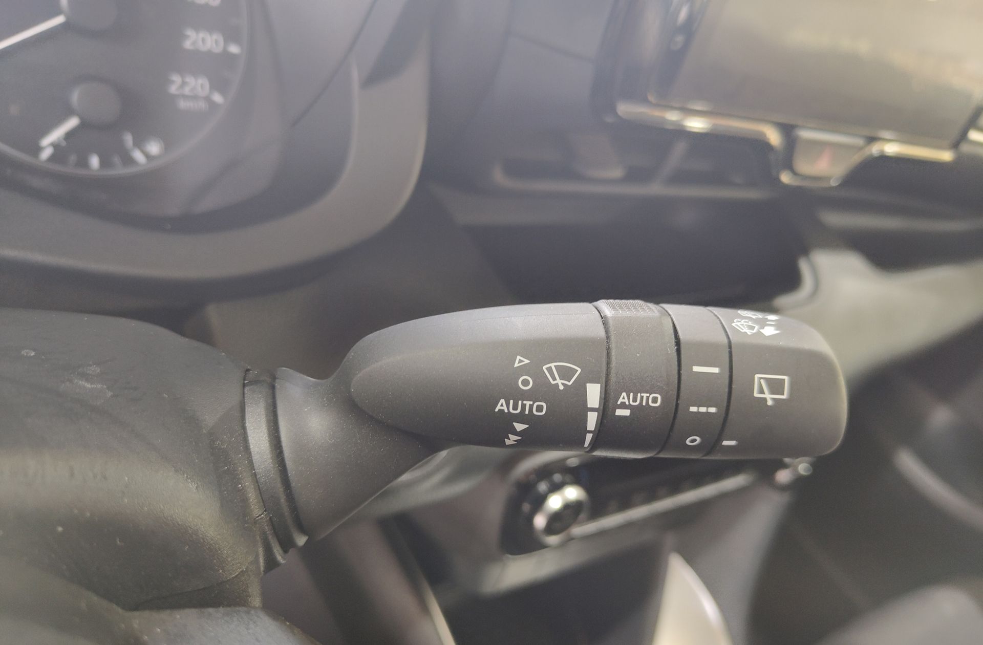 Toyota Yaris 120H Active Plus - foto 20