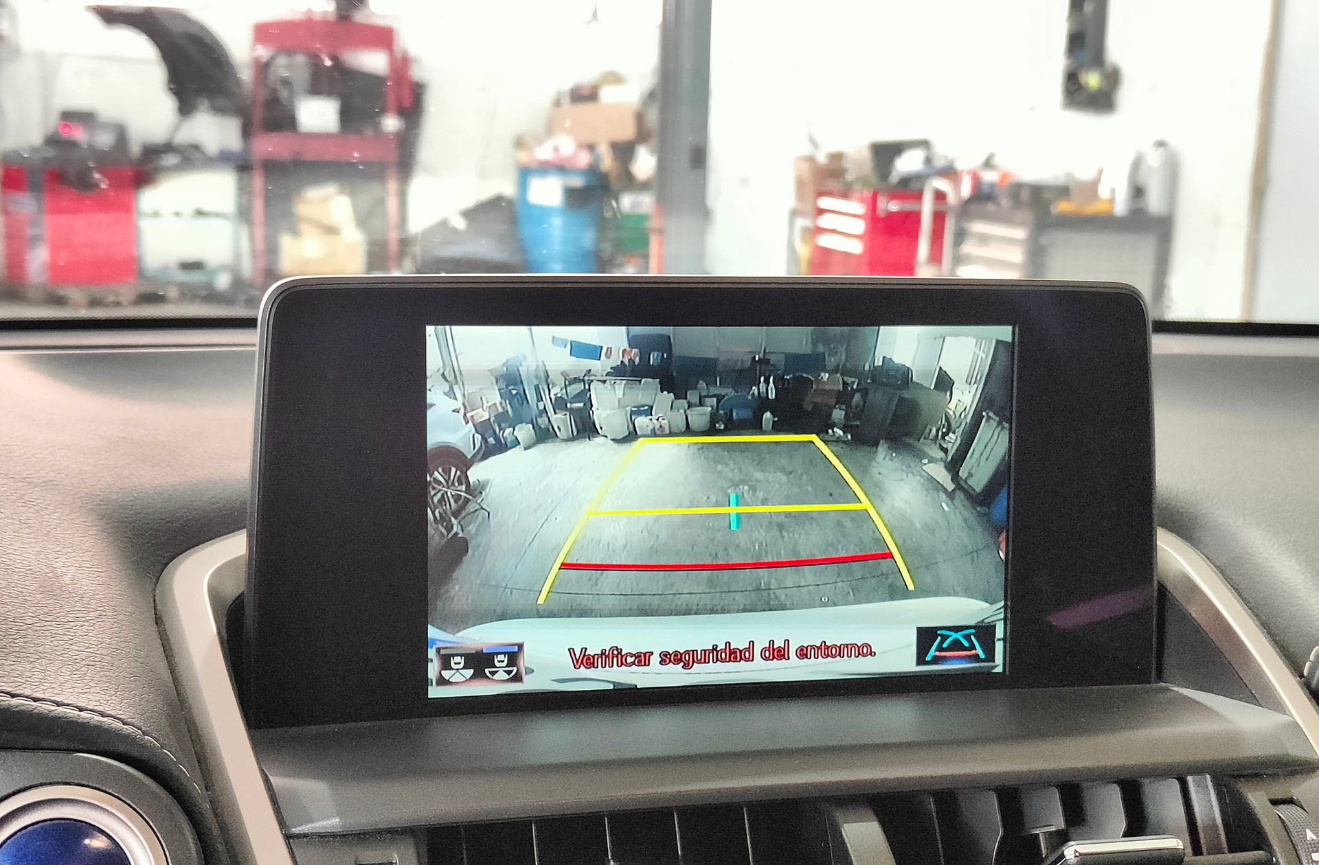 Lexus NX 300h Business Navigation 2WD - foto 8