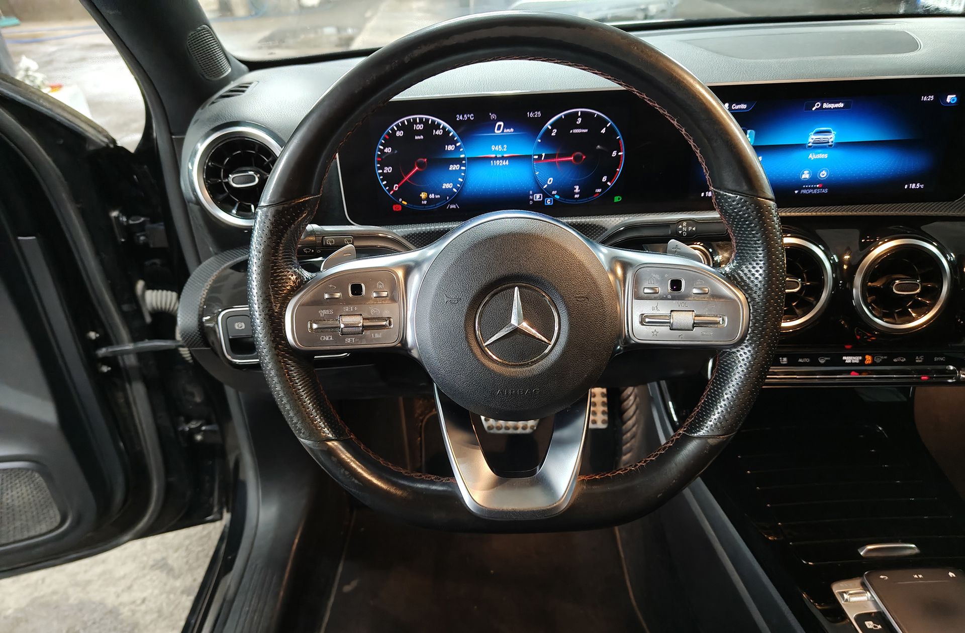 Mercedes-Benz Clase A 180 d Pack AMG - foto 22