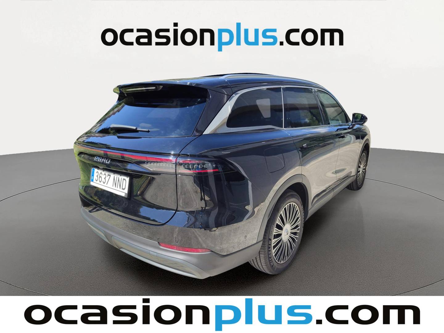 Foto trasera EBRO S900 EBRO S900 1.5 TGDI PHEV 3DHT Luxury 4X4 E-CVT (425 CV) 7 Plazas derecha
