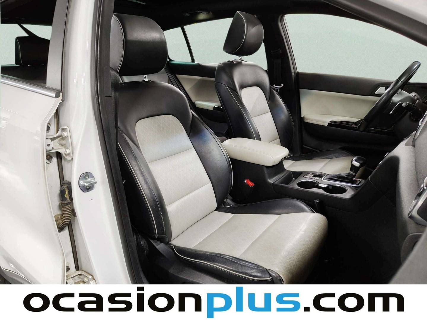 Foto KIA Sportage Kia Sportage 1.6 T-GDi GT Line DCT 4x4 130 kW (177 CV)