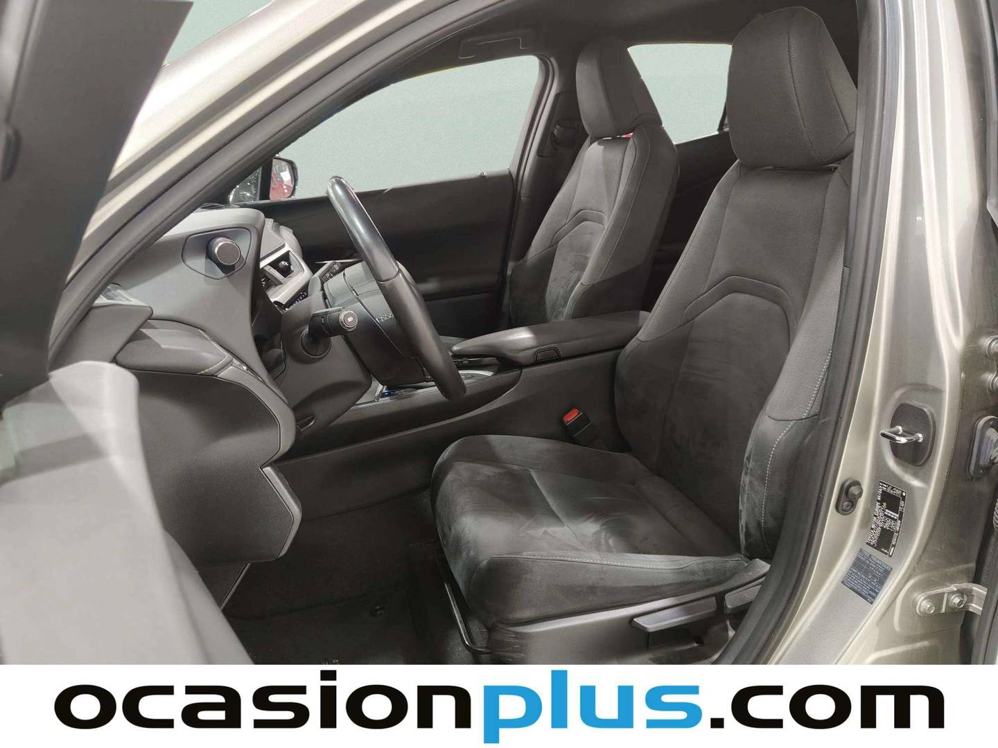 Foto asientos delanteros Lexus UX Lexus UX 250h Business 2WD (184 CV)