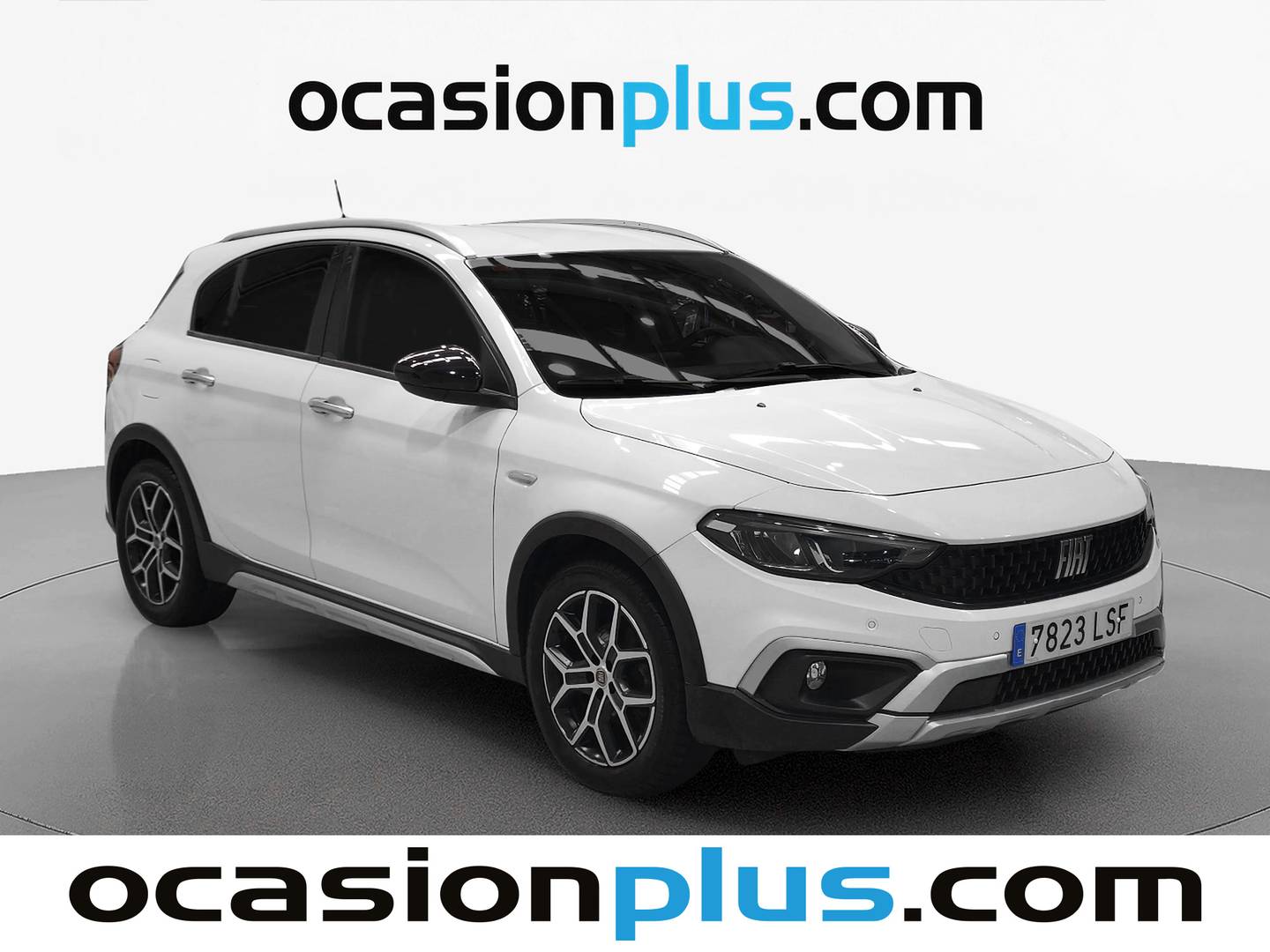 Foto delantera Fiat Tipo Fiat Tipo 1.0 Cross (100 CV) izquierda