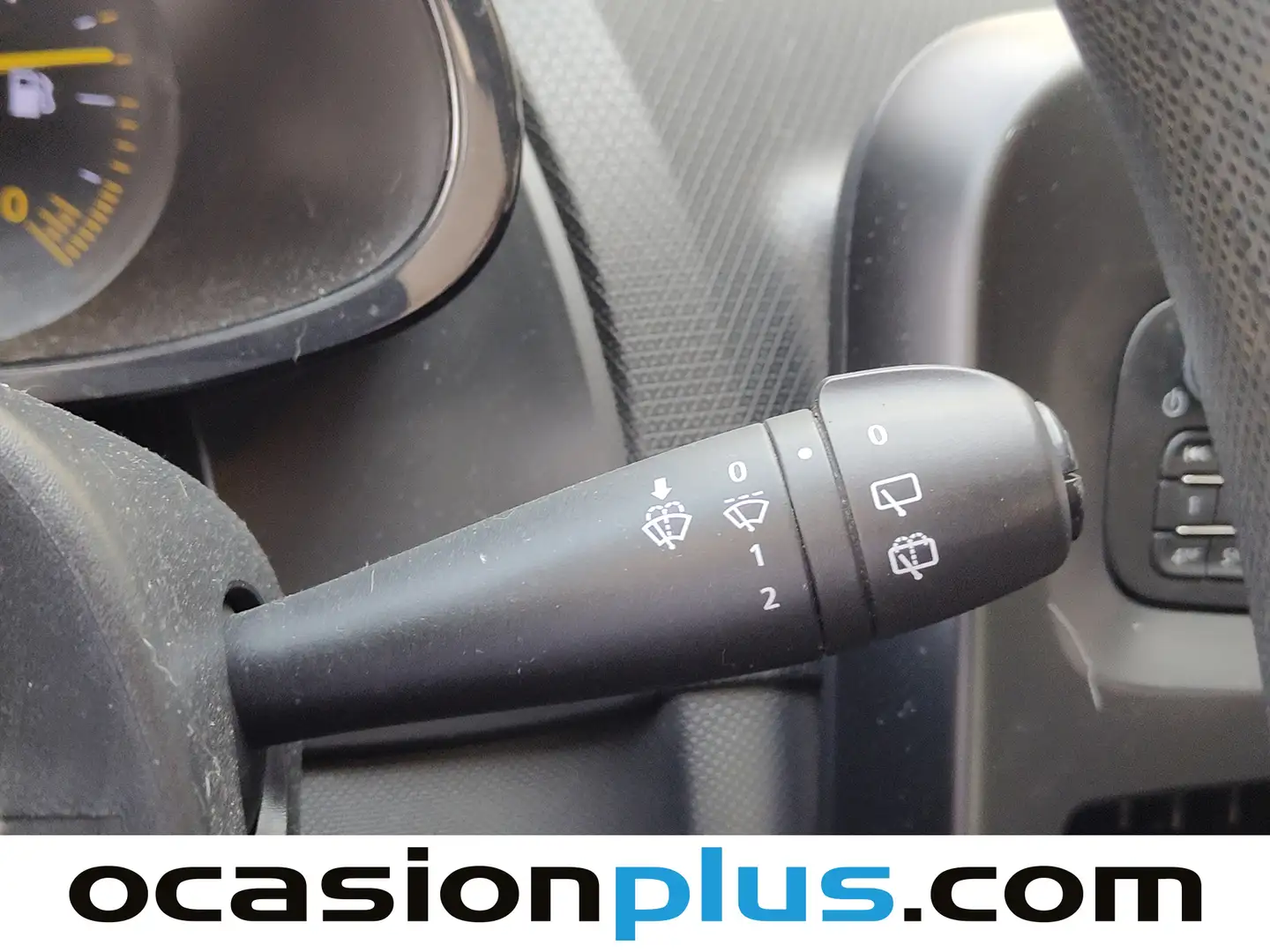 Foto Renault Clio Renault Clio 1.2 Authentique (75 CV)