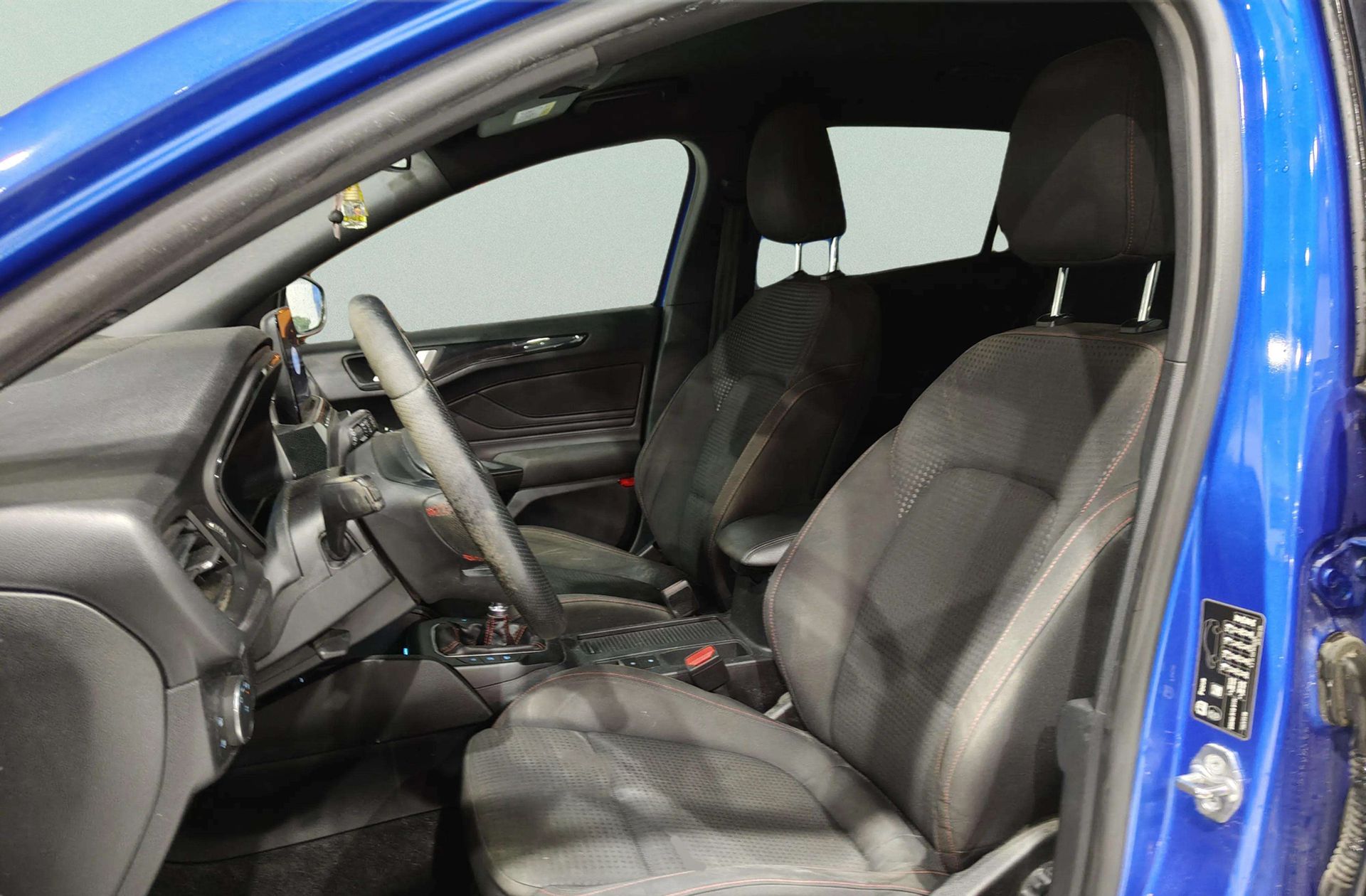 Ford Focus 1.0 EcoBoost ST-Line - foto 12