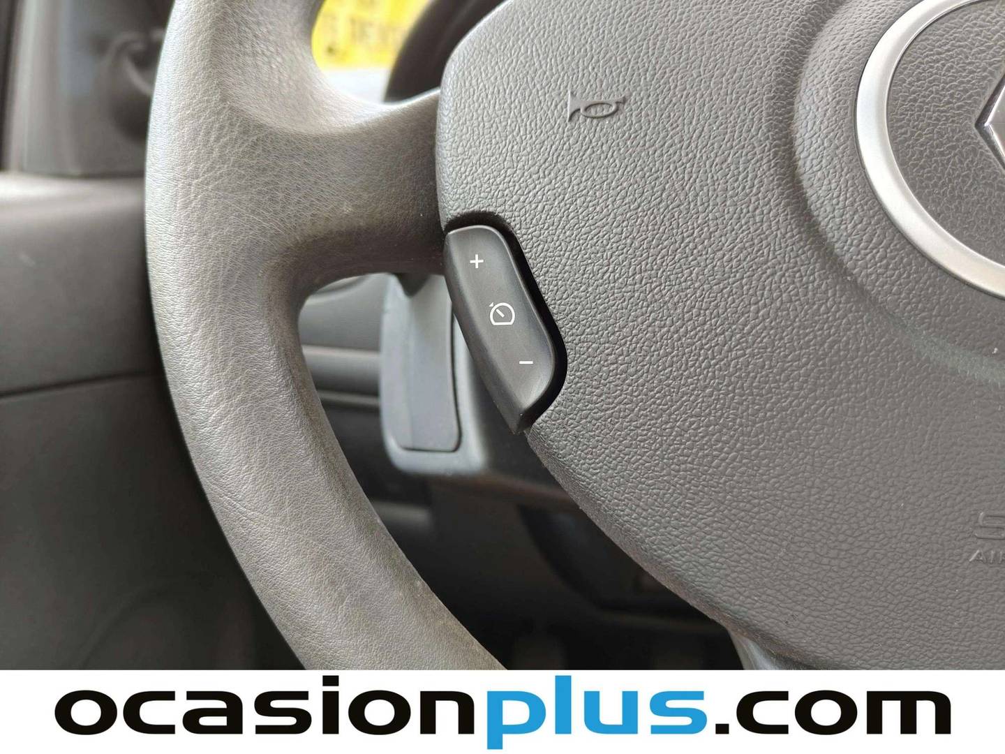 Equipamiento del Renault Clio Renault Clio 1.2 Authentique (75 CV)
