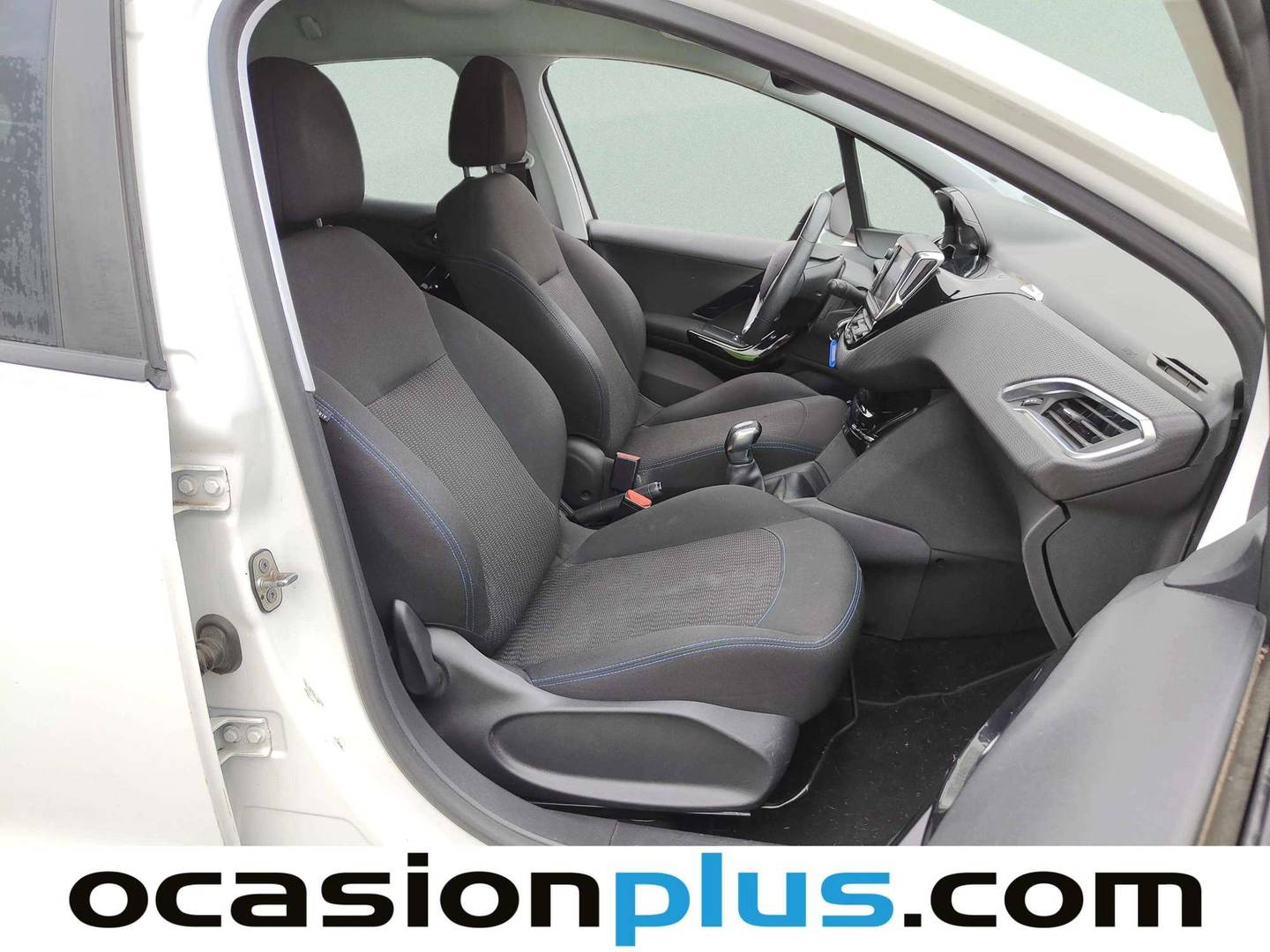 Peugeot 208 Peugeot 208 PureTech Signature (82 CV) km 0