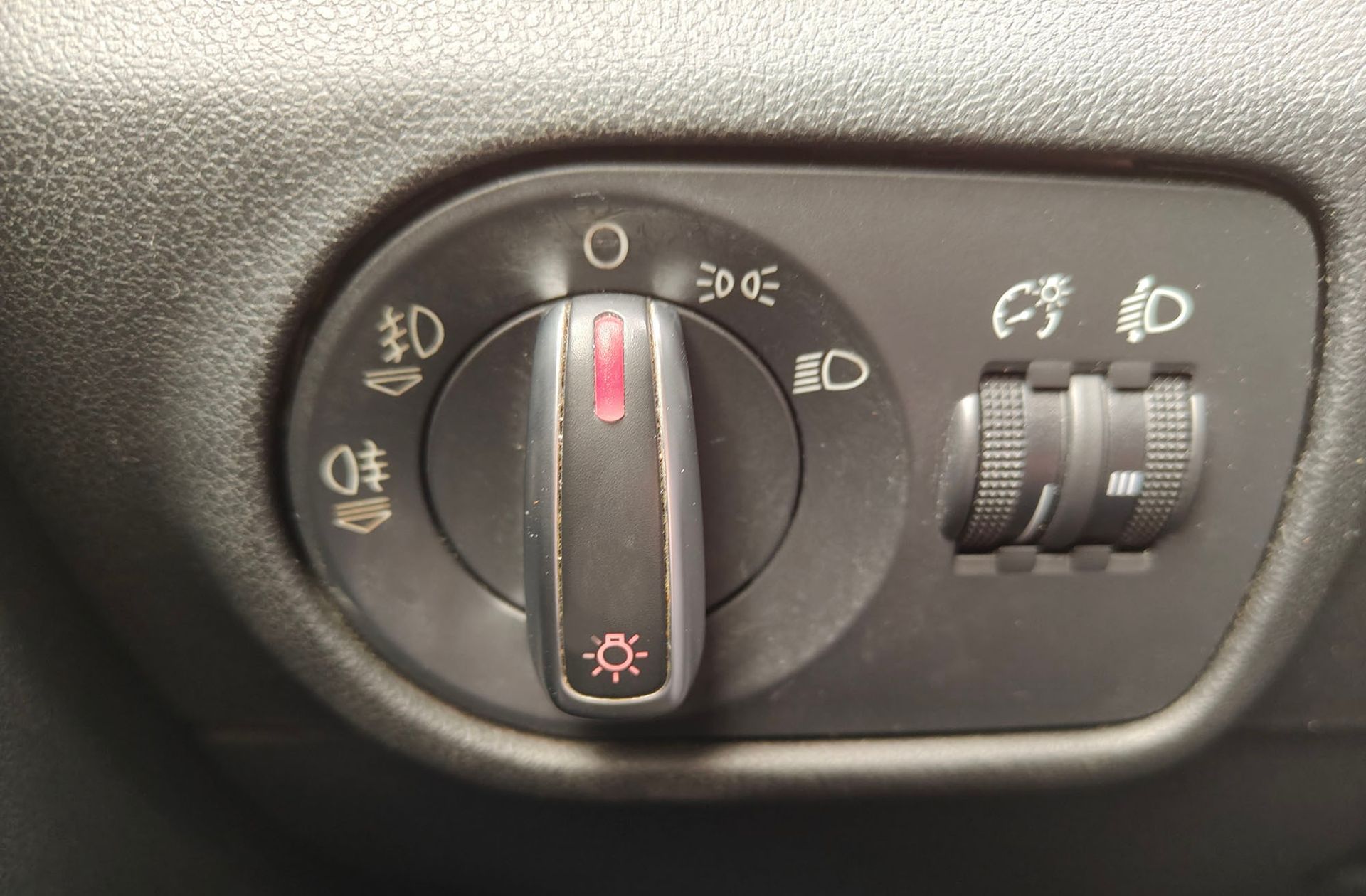 Audi A1 Sportback Adrenalin 1.6 TDI - foto 19