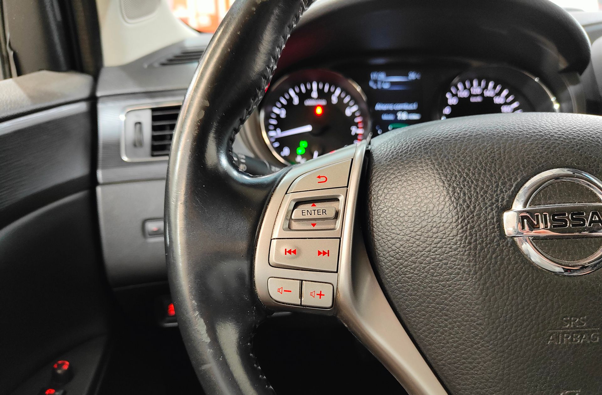 Nissan Pulsar DIG-T 115 Tekna XTronic - foto 23