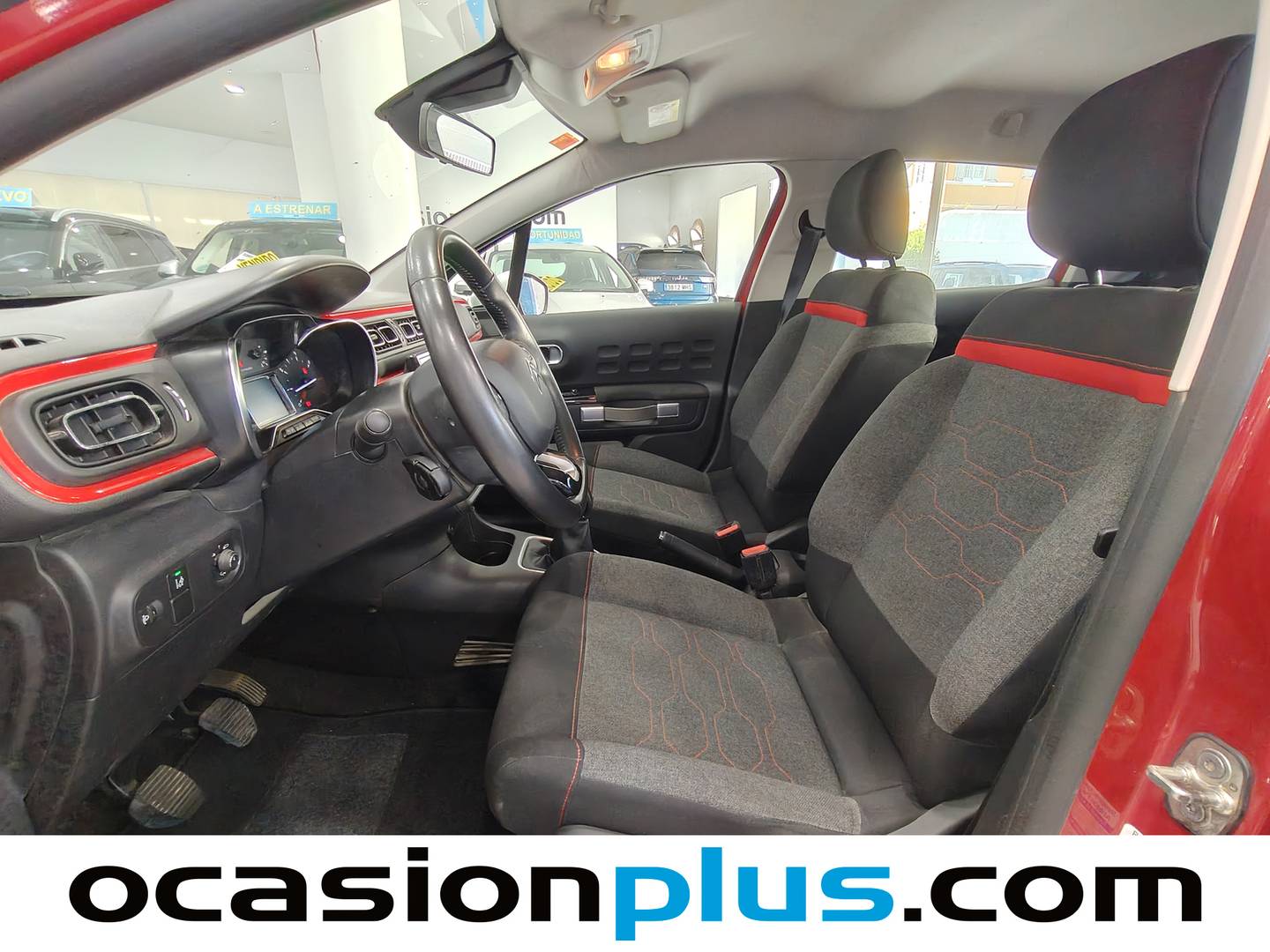Foto asientos delanteros Citroën C3 Citroën C3 PureTech 82 Feel (83 CV)