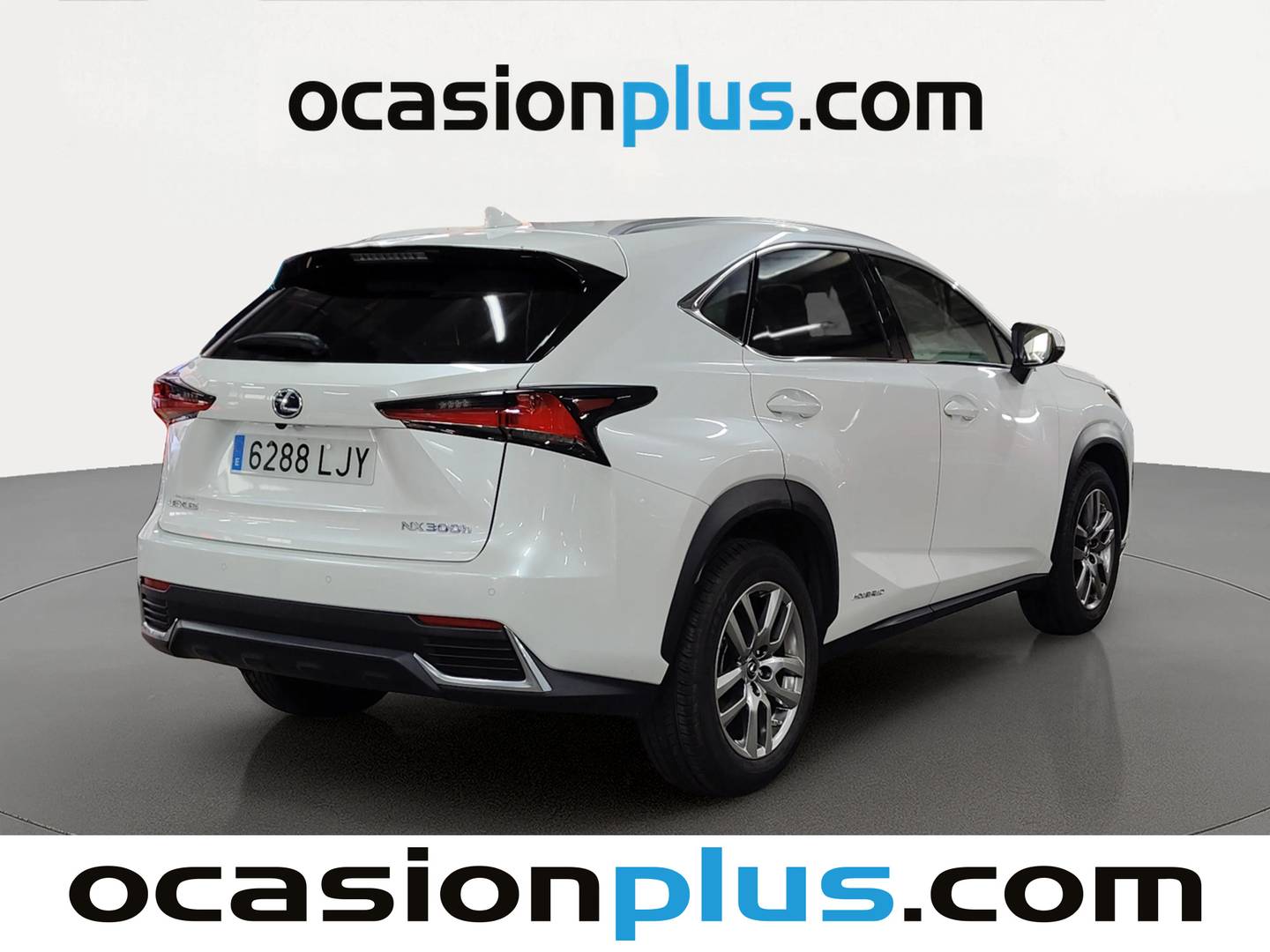 Foto trasera Lexus NX Lexus NX 300h Executive Navigation 4WD (197 CV) derecha