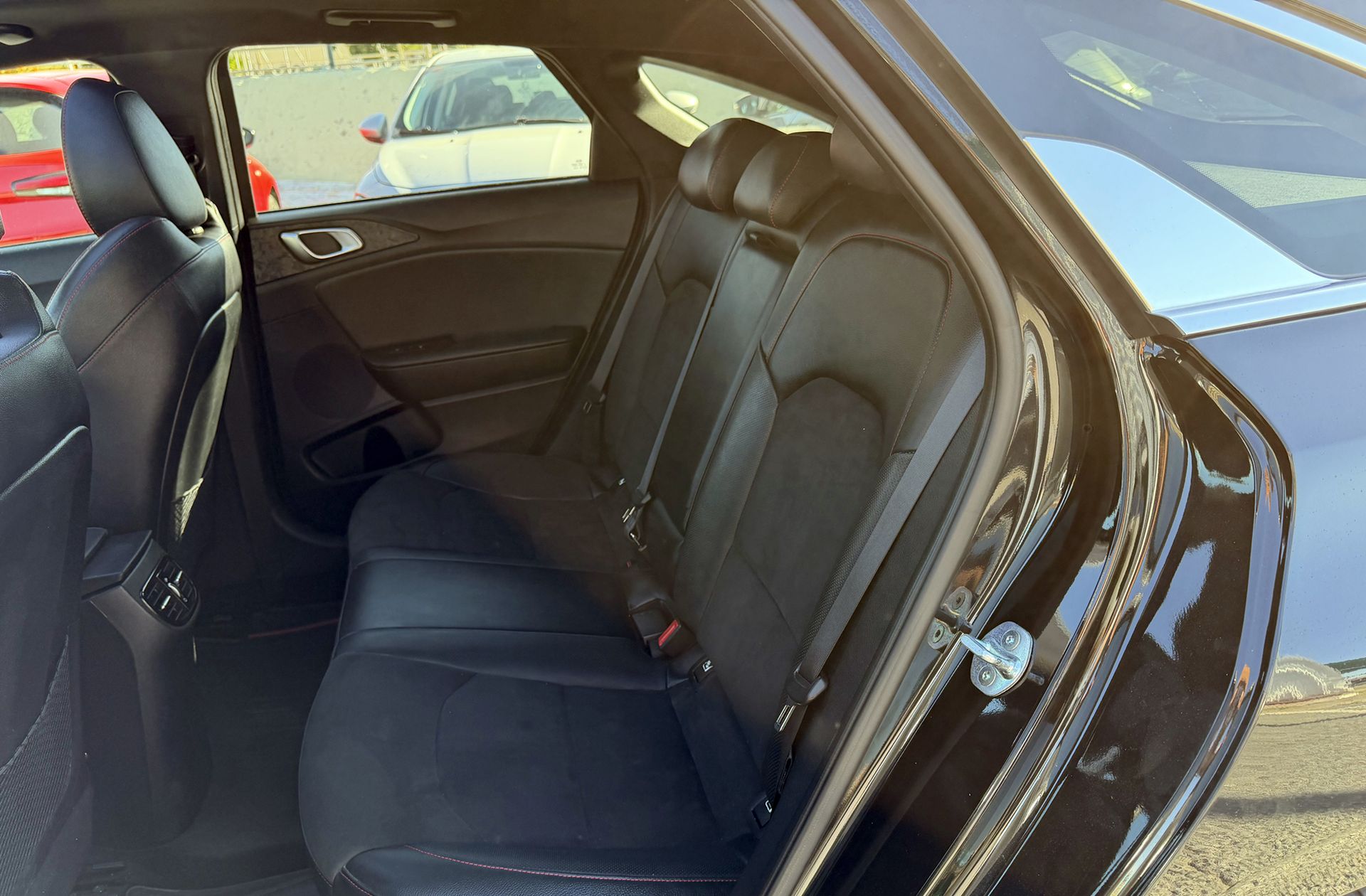 Kia ProCeed 1.6 T-GDi GT DCT - foto 15