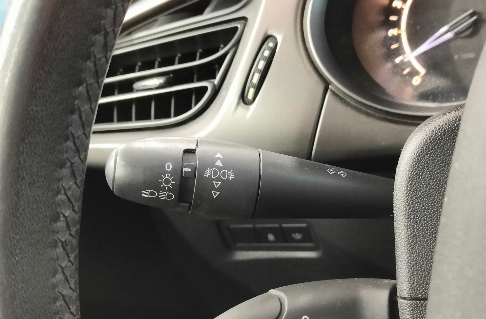 Citroën C3 BlueHDi 100 Live Edition - foto 18
