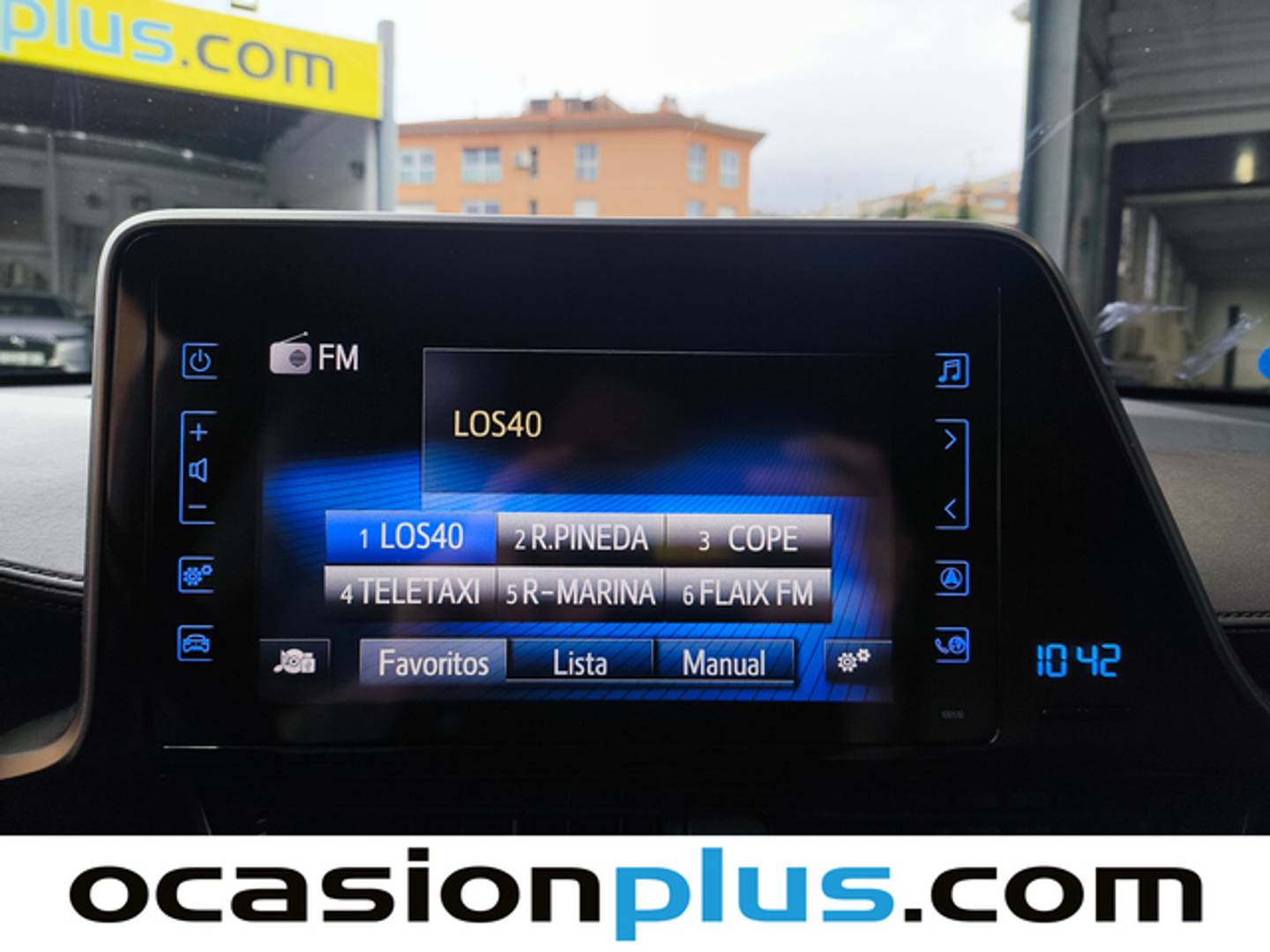 Foto Toyota C-HR Toyota C-HR 1.8 125H Advance (122 CV)