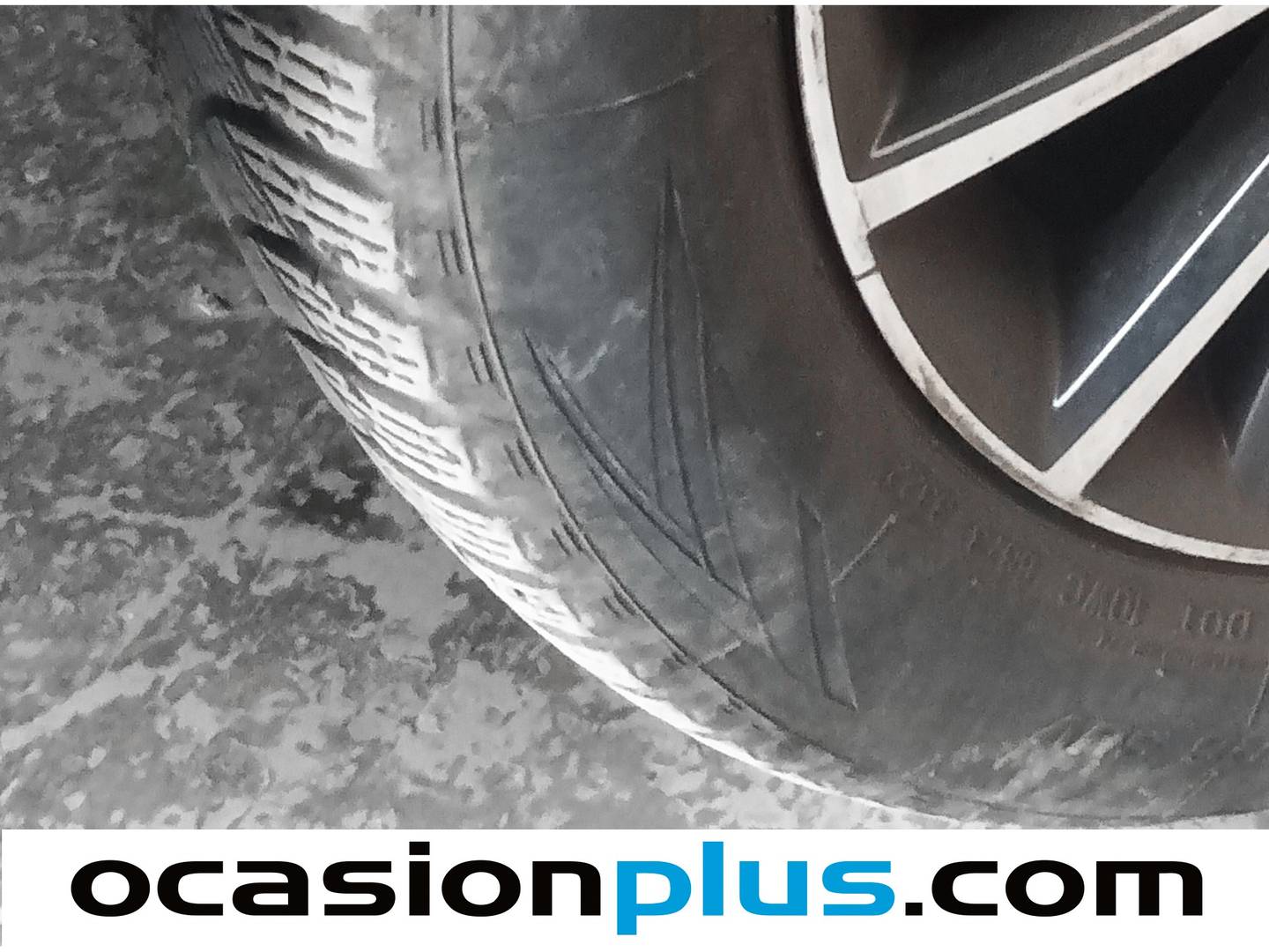 Foto Toyota C-HR Toyota C-HR 1.8 125H Dynamic Plus (122 CV)