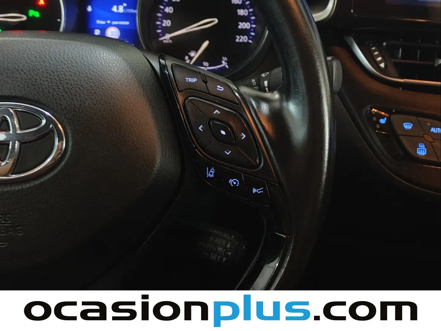 Foto Toyota C-HR Toyota C-HR 1.8 125H Advance (122 CV)