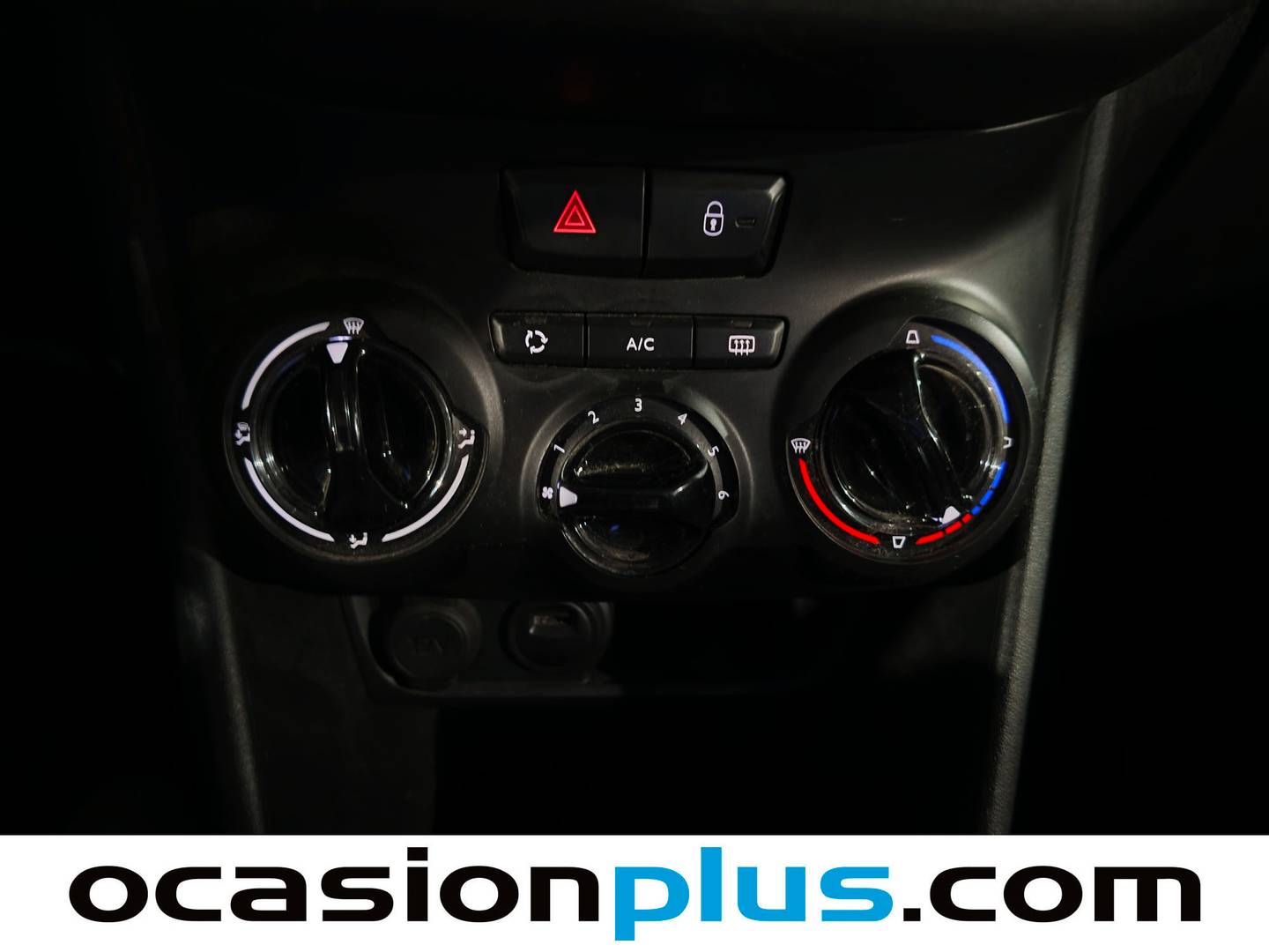 Foto Peugeot 2008 Peugeot 2008 PureTech Signature (82 CV)