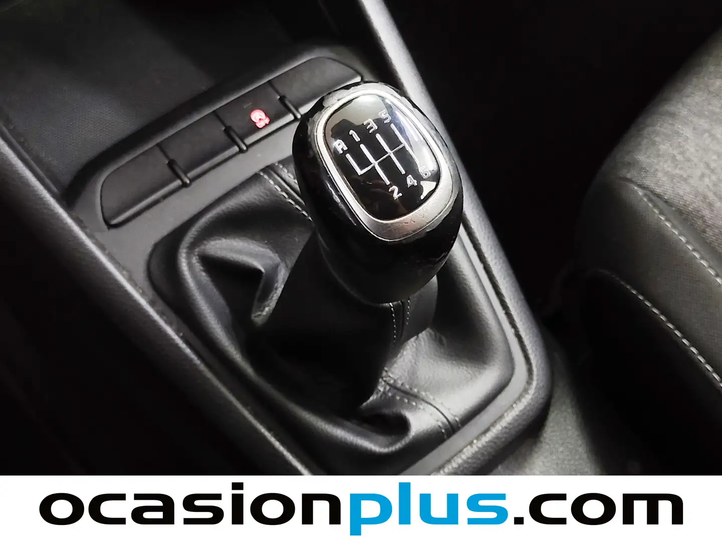 Foto KIA Stonic Kia Stonic 1.0 T-GDi Eco-Dynamic Concept (120 CV)