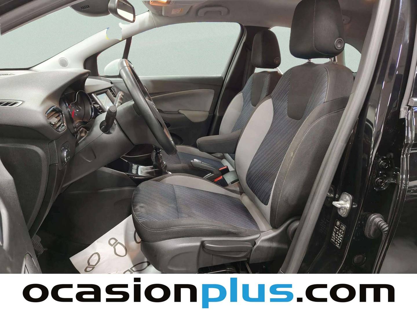 Foto Opel Crossland X Opel Crossland X 1.2 S&S Design Line 120 Aniversario (110 CV)