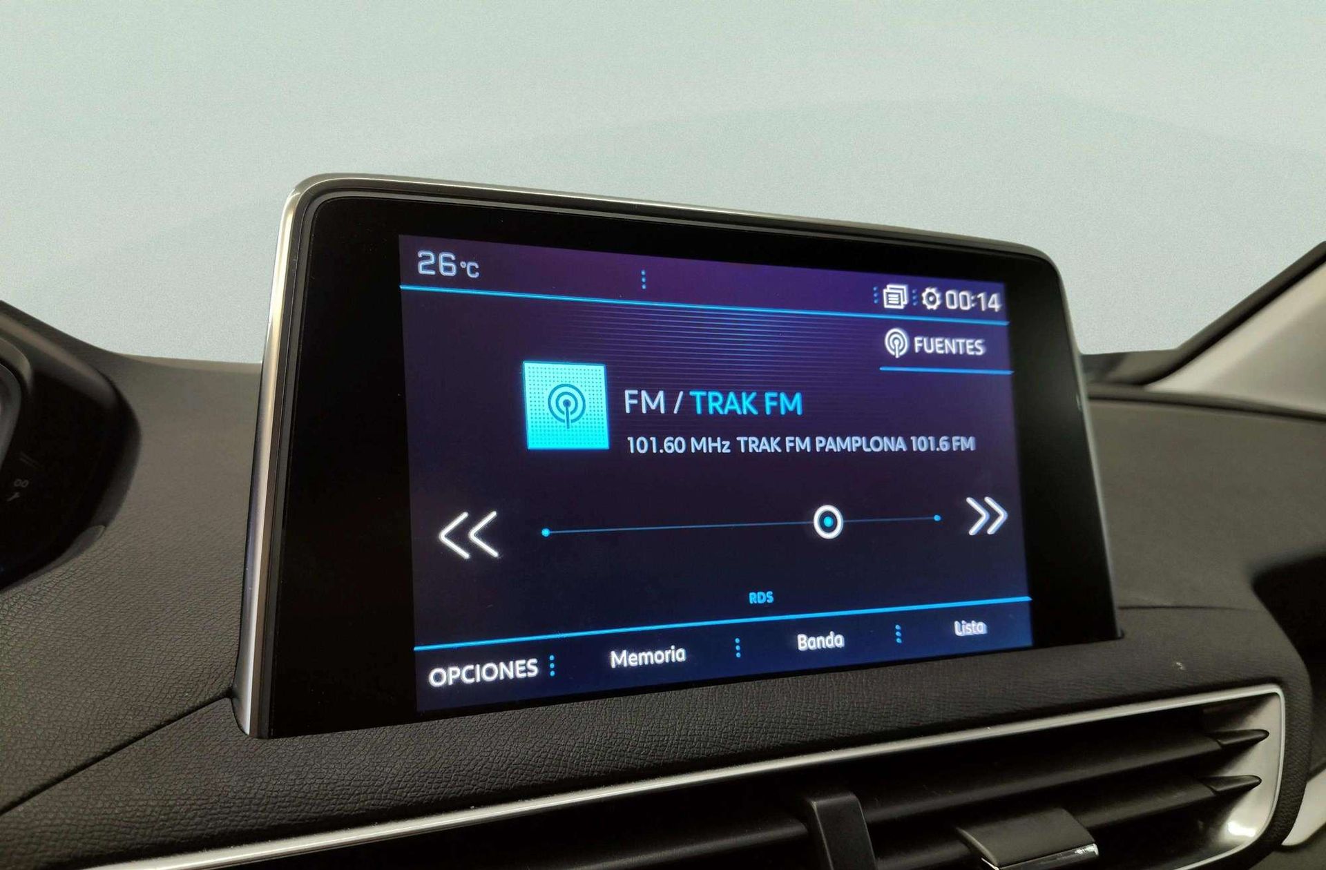 Peugeot 3008 BlueHDi 130 Active - foto 30