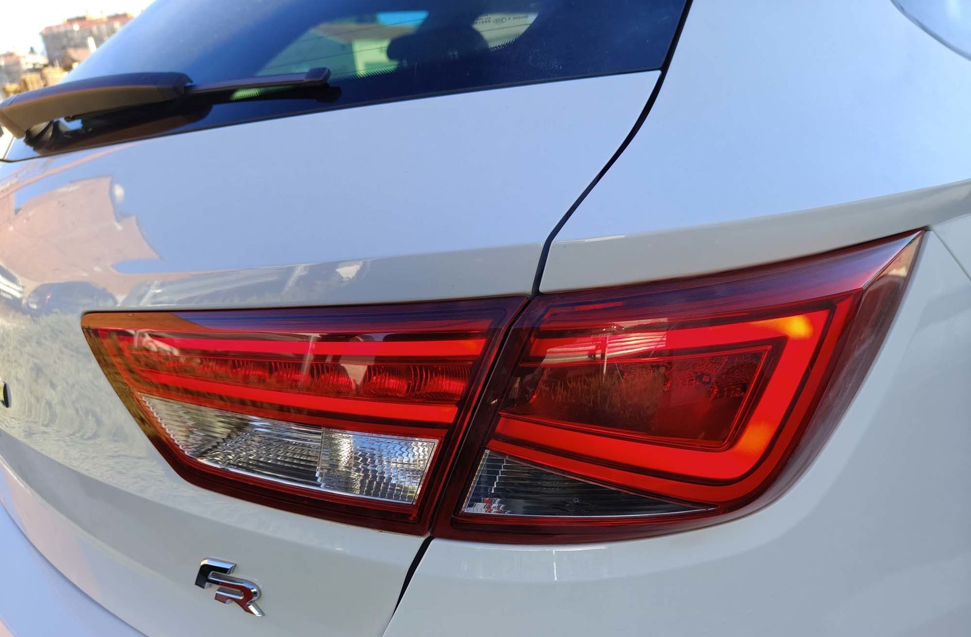 SEAT León ST 2.0 TDI FR - foto 17